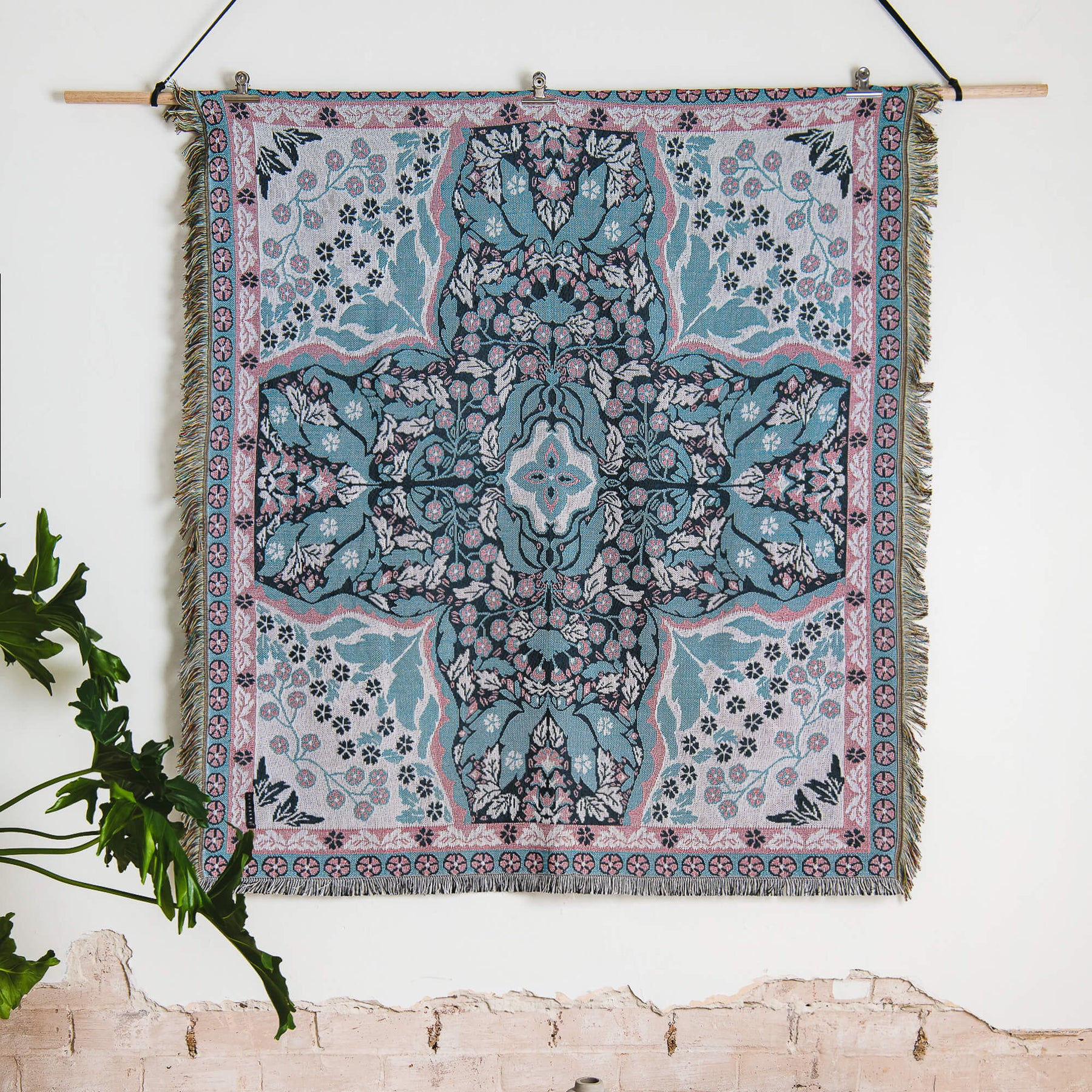 Buy Stylish & Unique Boho Picnic Rugs and Accessories Online | Hendeer