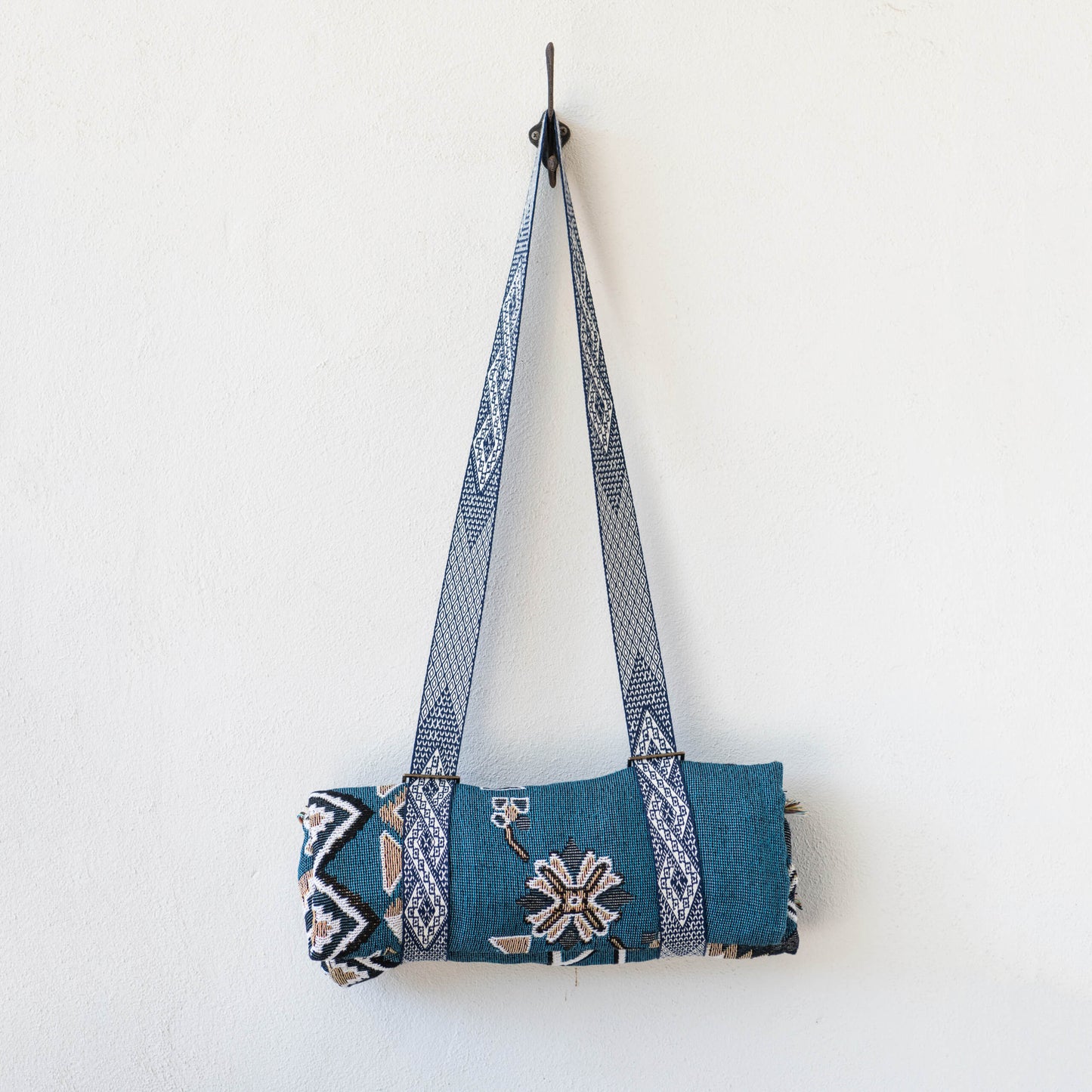 picnic rug carry strap